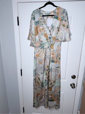 NWT ANANY SIZE L MAXI SATIN PAISLEY PRINT DRESS V-neck